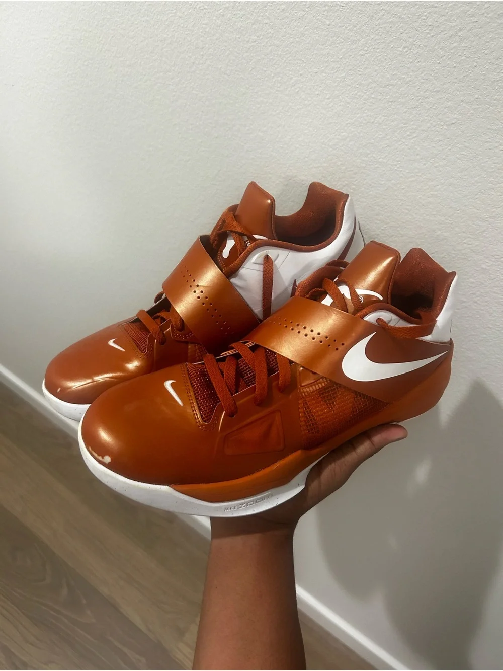 Nike clean low